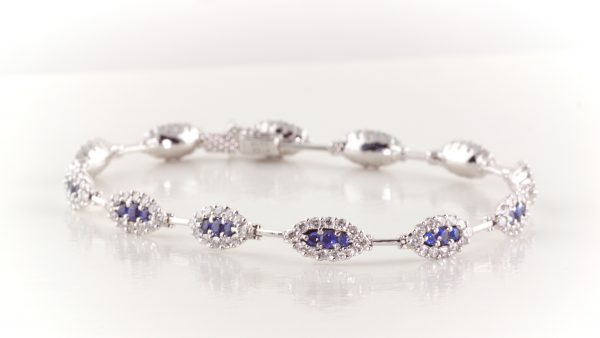 Sapphire and diamond bracelet in white gold.