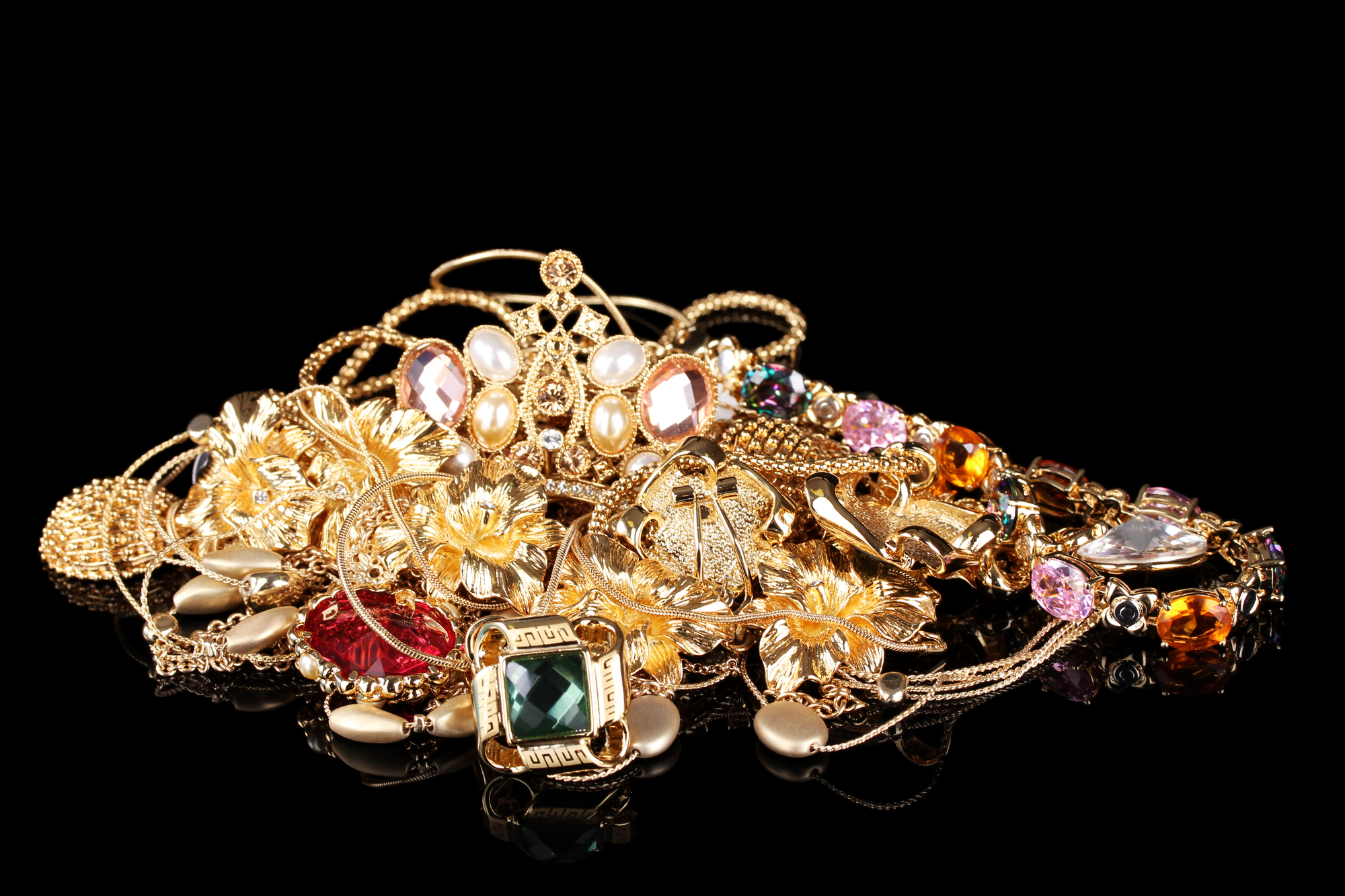 How to Care for Jewelry: Easy Guidelines and Tips