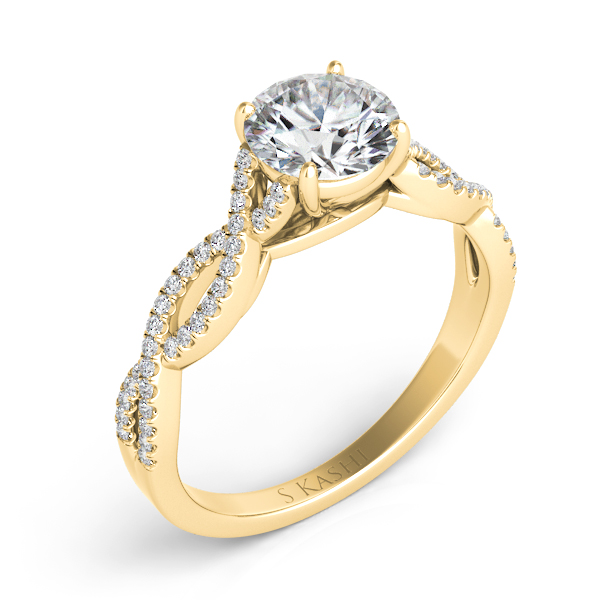 Engagement ring in 14K yellow gold