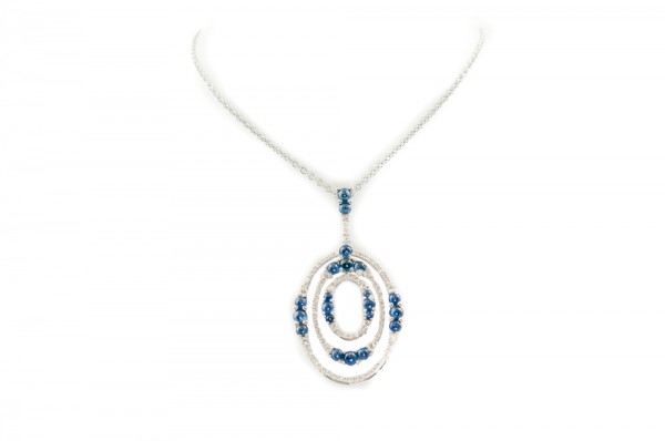 Sapphire and diamond pendant necklace in 18K white gold