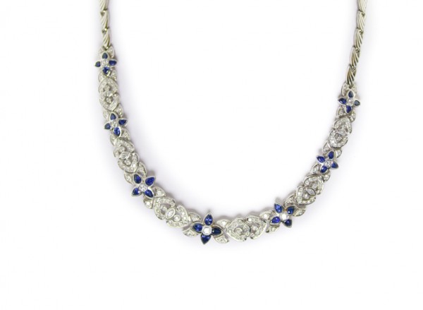 Sapphire and diamond necklace in platinum